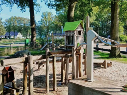 Bilder vom Spielplatz von der Gruppenunterkunft 03317796 Gruppenhaus TROMPETZWAAN in D�nemark 7795 Diffelen f�r Gruppenfreizeiten