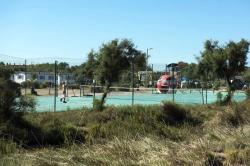 Bilder der Sporthalle vom Selbstversorgerhaus 00330100 ZEBU<sup>®</sup>-Dorf Mittelmeer  in Frankreich 34250 Palavas-les-Flots, Frankreich f&uuml;r Gruppenreisen