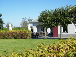 Terrassenbilder vom Selbstversorgerhaus 03313081 Gruppenhaus DISTEL in Niederlande 4323 Ellemeet f&uuml;r Jugendfreizeiten