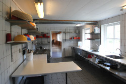 Küchenbilder von der Gruppenunterkunft 03453002 Gruppenhaus BULBJERG HUS in Dänemark 7741 Froestrup für Familienfreizeiten