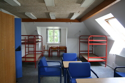 Schlafzimmerbilder vom Gruppenhaus 03453003 BINDERNÆS Efterskole in Dänemark 4970 Roedby für Gruppenfreizeiten