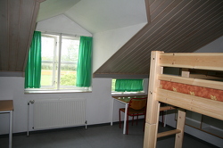 Schlafzimmerbilder vom Gruppenhaus 03453003 BINDERNÆS Efterskole in Dänemark 4970 Roedby für Gruppenfreizeiten