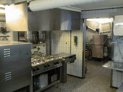 Küchenbilder von der Gruppenunterkunft 03453028 BORNHOLMS Efterskole in DÃ¤nemark 3700 Roenne für Familienfreizeiten