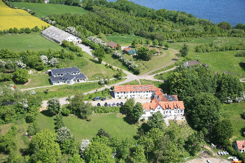8. Gelände