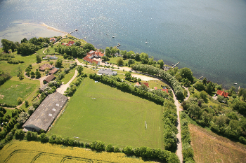 9. Gelände