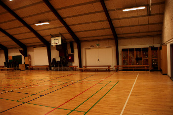 5. Sportplatz