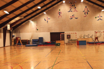 2. Turnhalle