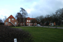 Weitere Aussenansichten vom Gruppenhaus 03453093 Vostrup Efterskole in Dänemark 6880 TARM, VOSTRUP f&uuml;r Gruppenreisen