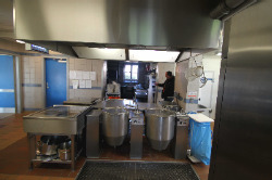 Küchenbilder von der Gruppenunterkunft 03453095 SKAMLING Efterskole in Dänemark 6093 Sjoelund für Familienfreizeiten
