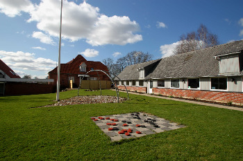6. Sportplatz