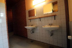 Sanitärbilder von der Gruppenunterkunft 03453106 Gruppenhaus SÃ˜BORG in DÃ¤nemark 7080 Boerkop für Sommerfreizeiten