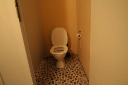 Sanit�rbilder von der Gruppenunterkunft 03453109 Gruppenhaus FREDERIKSHØJ in D�nemark 6200 Aabenraa f�r Sommerfreizeiten
