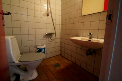 Sanit�rbilder von der Gruppenunterkunft 03453109 Gruppenhaus FREDERIKSHØJ in D�nemark 6200 Aabenraa f�r Sommerfreizeiten