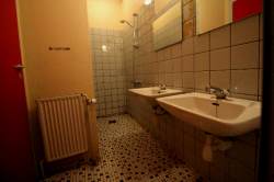 Sanit�rbilder von der Gruppenunterkunft 03453109 Gruppenhaus FREDERIKSHØJ in D�nemark 6200 Aabenraa f�r Sommerfreizeiten
