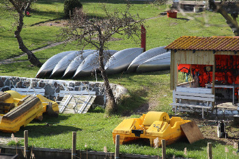 2. Sportplatz