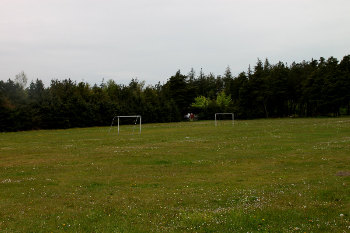 2. Sportplatz