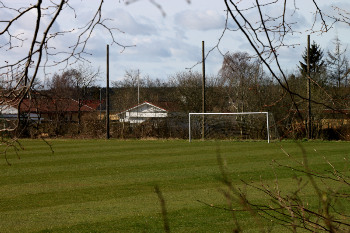 3. Sportplatz