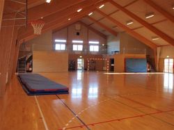 Bilder der Sporthalle vom Selbstversorgerhaus 03453188 ONSILD Efterskole in Dänemark 9500 Hobro f&uuml;r Gruppenreisen