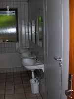 Sanitärbilder von der Gruppenunterkunft 03453303 Gruppenhaus MARBÃ†K in DÃ¤nemark 6710 Esbjerg für Sommerfreizeiten
