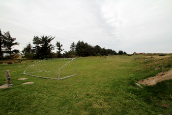 1. Sportplatz