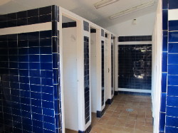 Sanit�rbilder von der Gruppenunterkunft 00340104 ZEBU<sup>®</sup>-Dorf PLATJA D ARO - XL - in D�nemark 17250 Platja d Aro f�r Sommerfreizeiten