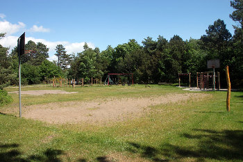 8. Gelände
