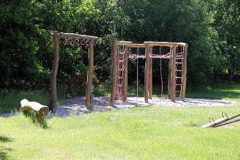 4. Spielplatz