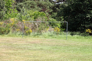 4. Sportplatz