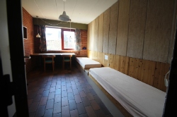 Schlafzimmerbilder vom Gruppenhaus 03453460 BJERGET EFTERSKOLE in Dänemark 7741 Froestrup f&uuml;r Gruppenfreizeiten