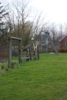 Bilder vom Spielplatz von der Gruppenunterkunft 03453460 BJERGET EFTERSKOLE in Dänemark 7741 Froestrup f&uuml;r Gruppenfreizeiten