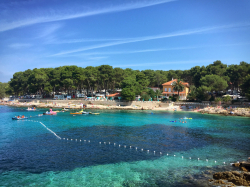 Bilder vom Gel&auml;nde vom Selbstversorgerhaus 00380100 ZEBU<sup>®</sup>-Dorf MALI LOSINJ - KROATIEN in Kroatien 51550 Mali Losinj f&uuml;r Familienfreizeiten
