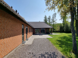 Aussenansicht vom Gruppenhaus 03453669 Gruppenhaus SILDESTRUPLEJREN in Dänemark 4872 Idestrup f&uuml;r Gruppenfreizeiten