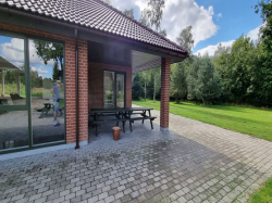 Terrassenbilder vom Selbstversorgerhaus 03453669 Gruppenhaus SILDESTRUPLEJREN in Dänemark 4872 Idestrup f&uuml;r Jugendfreizeiten
