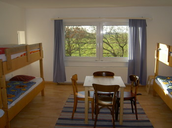 2. Schlafzimmer