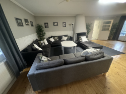 Bilder der Aufenthaltsr&auml;ume vom Gruppenhaus 04464170 Gruppenhaus RENGEN in Schweden 59059 Sturefors f&uuml;r Konfifreizeiten