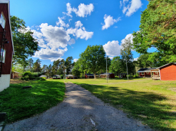 Bilder vom Gel&auml;nde vom Selbstversorgerhaus 04464170 Gruppenhaus RENGEN in Schweden 59059 Sturefors f&uuml;r Familienfreizeiten