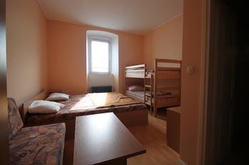 4. Schlafzimmer