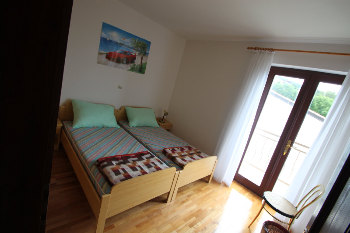 6. Schlafzimmer