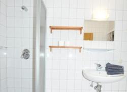 Sanitärbilder von der Gruppenunterkunft 07437024 Gruppenhaus SONNEGG in Dänemark A-5753 Saalbach-Hinterglemm für Sommerfreizeiten