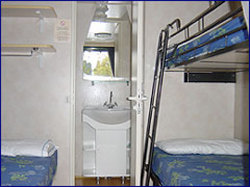 Schlafzimmerbilder vom Gruppenhaus 00390800 ZEBU-Mobilhomes ROM in D�nemark I-00163 Rom f�r Gruppenfreizeiten