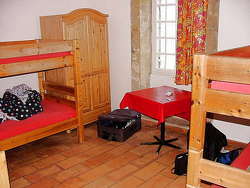 Schlafzimmerbilder vom Gruppenhaus 08338101 Gruppenhaus LE MOULIN in D�nemark F- Montfrin f�r Gruppenfreizeiten