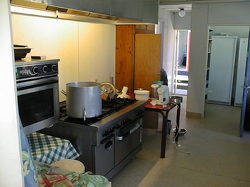 Küchenbilder von der Gruppenunterkunft 03453813 KLK-Gruppenhaus - NABOEN in DÃ¤nemark 3740 Svaneke für Familienfreizeiten