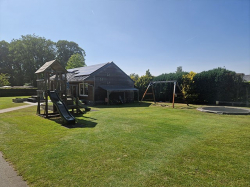 Bilder der Spielwiese vom Gruppenhaus 03315945 Gruppenhaus VUURVLINDER in Niederlande 5944 Arcen f&uuml;r Konfifreizeiten