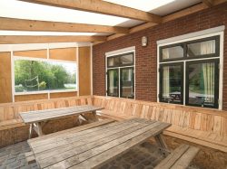 Terrassenbilder vom Selbstversorgerhaus 03313423 Gruppenunterkunft BUIZERT in D�nemark 4327 SE Serooskerke f�r Jugendfreizeiten