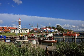 2. Land u. Leute