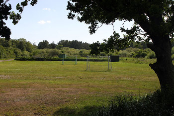3. Sportplatz