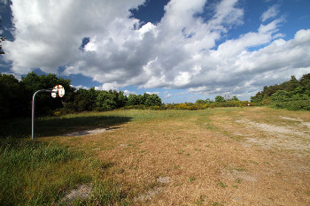 4. Sportplatz