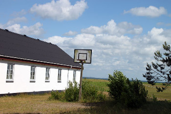 1. Sportplatz