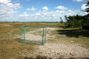 2. Sportplatz