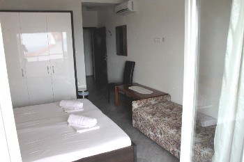 6. Schlafzimmer